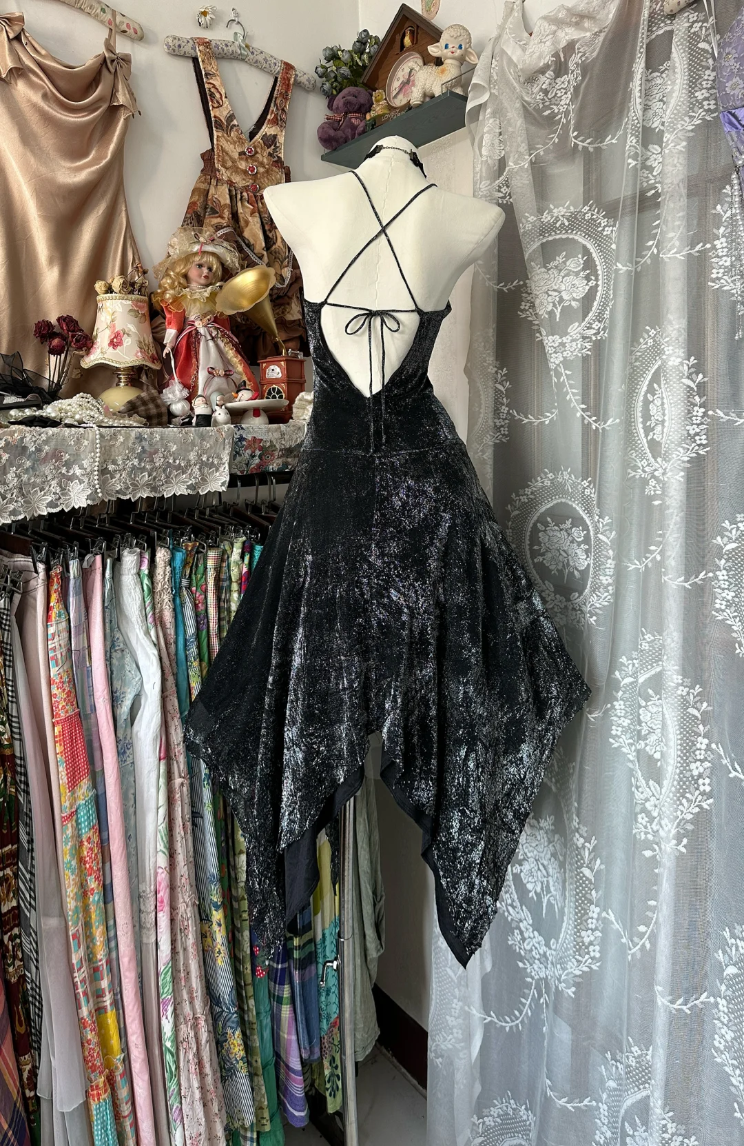 Vintage Black Velvet A Line Backless Birthday Dress Grduation Homecoming Dress - View 2 | VelvetHem