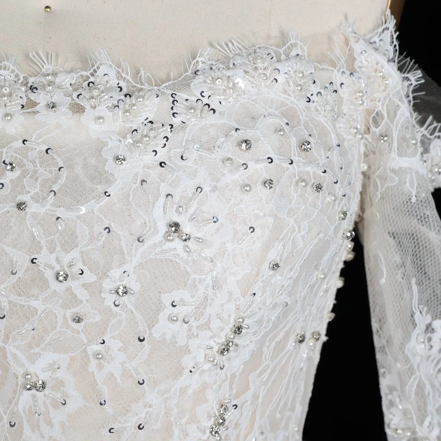 White Lace and Tulle Ball Gown Wedding Dress Off the Shoulder Beaded Bridal Dress ZP013