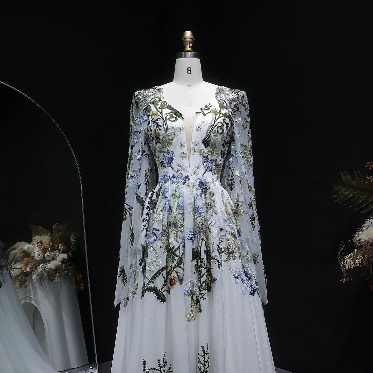 Luxury White Embroidery Long Sleeve Boho Train Wedding Dress ZP158