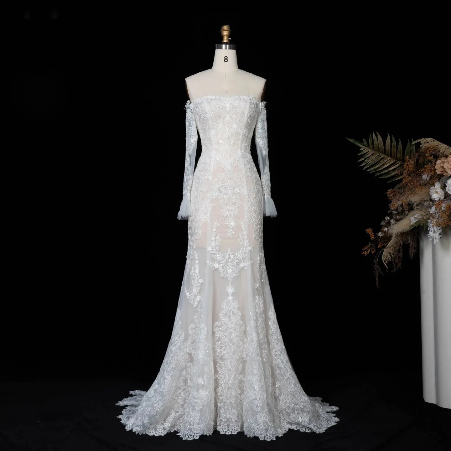 Off White Lace Stunning Feminine Mermaid Wedding Dress Train ZP036