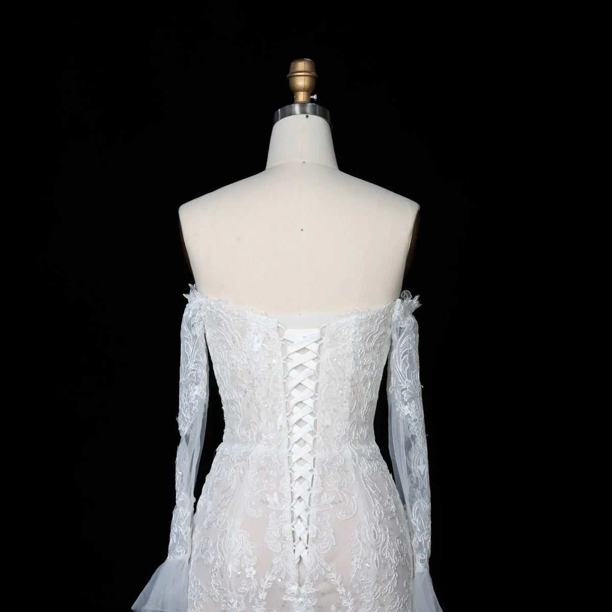 Off White Lace Stunning Feminine Mermaid Wedding Dress Train ZP036