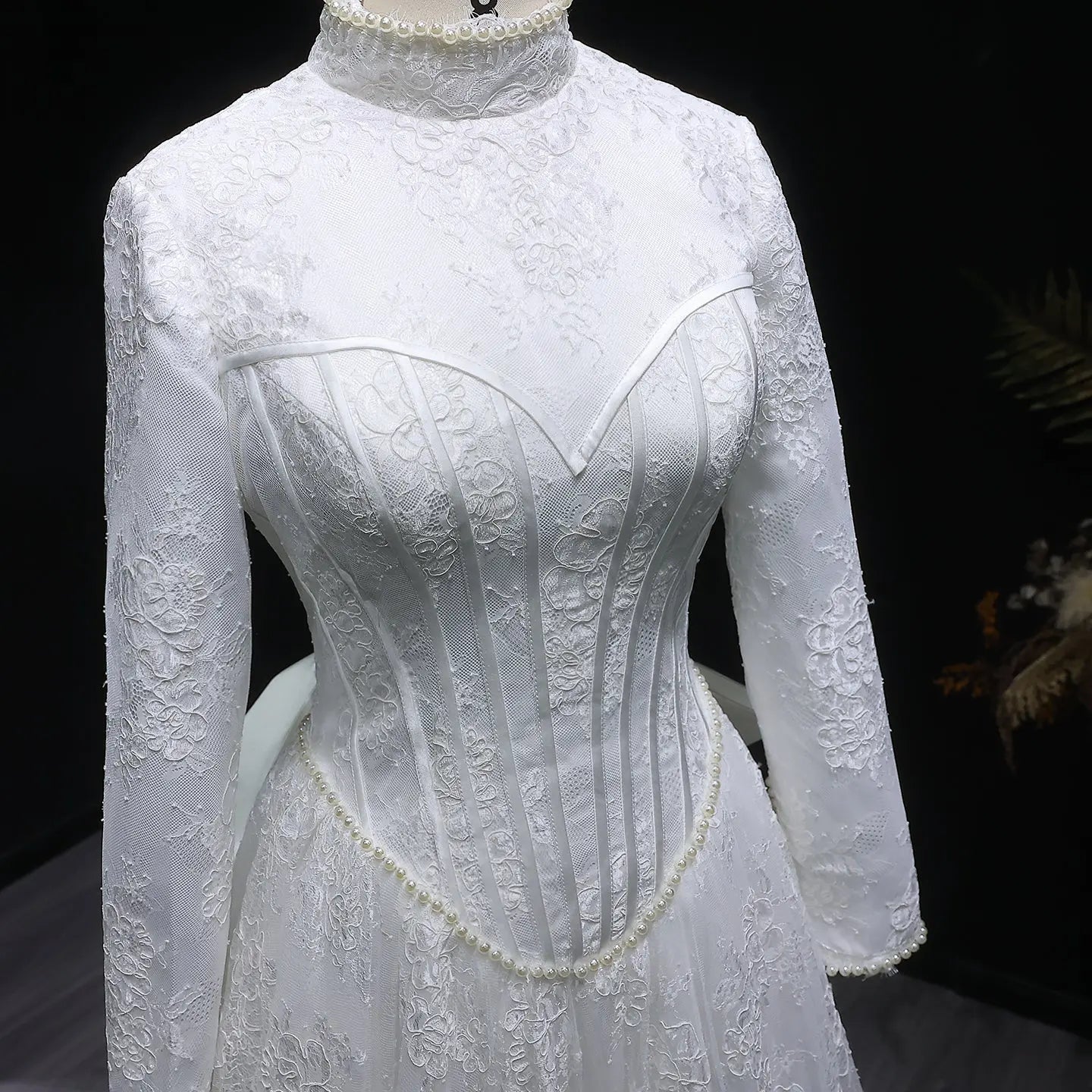 Luxury Pearl Long Sleeve Lace Wedding Dress ZP178