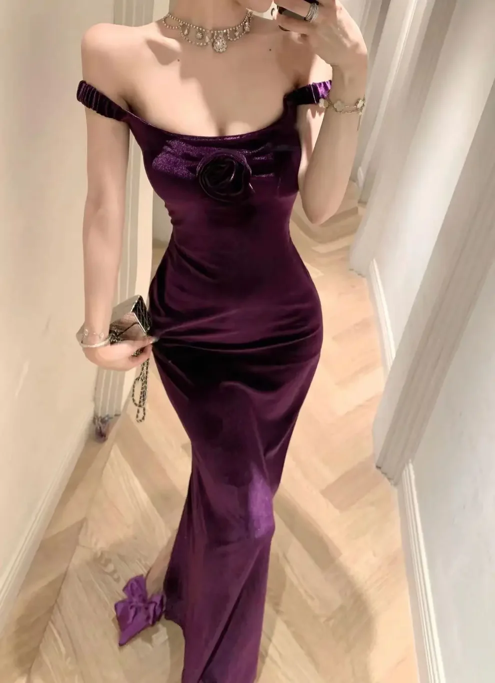 Elegant Velvet Long Sheath Prom Dress Purple Off Shoulder Slit Party Evening Gown Y8131 - VelvetHem