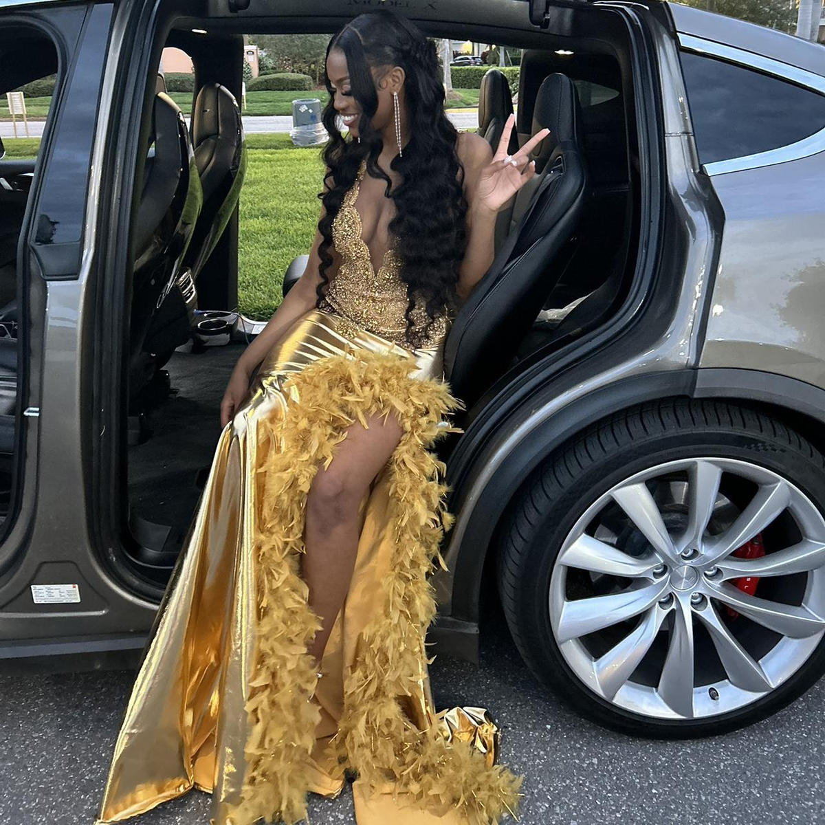 Luxurious Satin Beaded Feathers Evening Gown Long Slit Prom Dress Y7948
