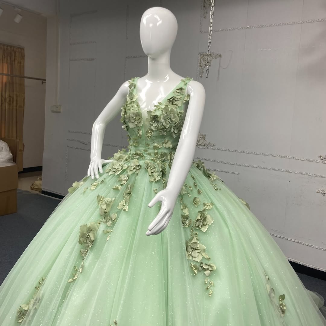 Charming A Line V Neck Green Quinceanera Dress with Criss Cross Back Appliques - View 5 | VelvetHem