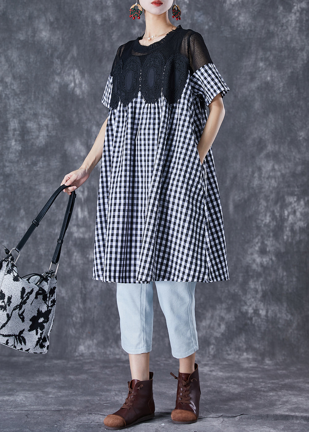 Classic Vintage Dress with a Flattering Fit