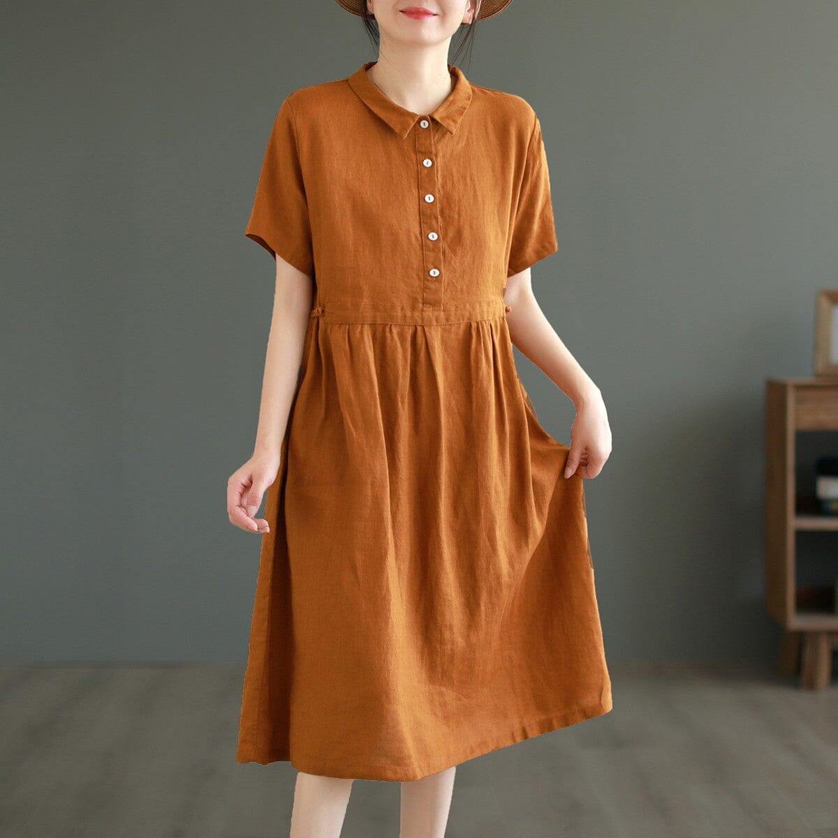 Well Tailored Dress with a Graceful Silhouette