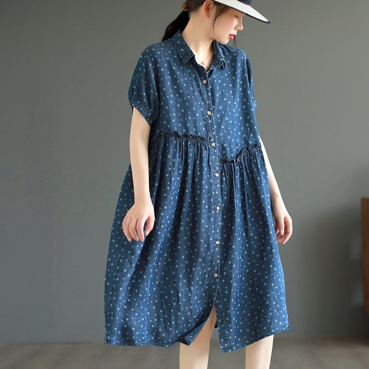 Beautifully Finished Dress in a Timeless Design
