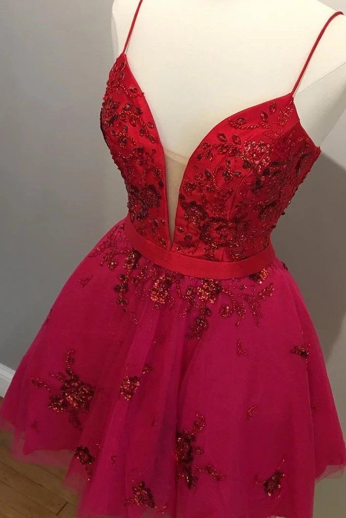 Red Spaghetti Straps V Neck Tulle Beaded Short Prom Dresses, Homecoming Dresses - VelvetHem