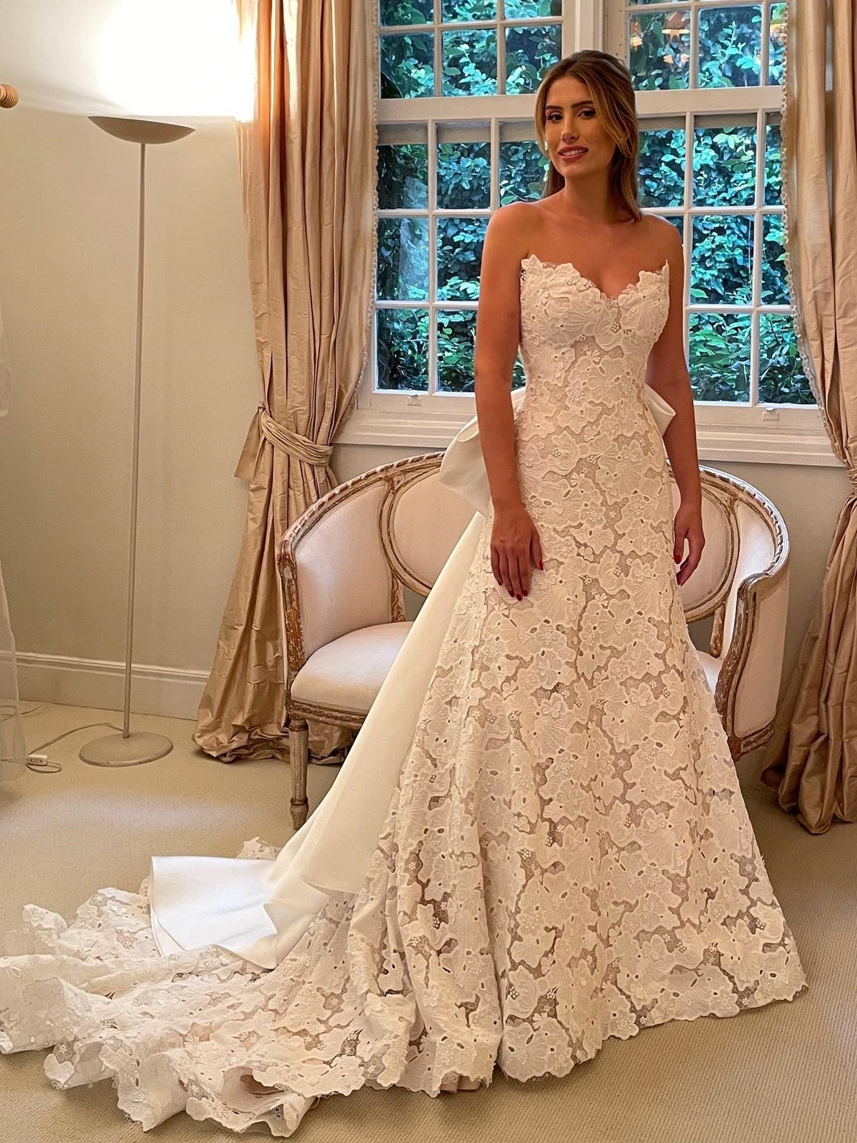 Sweetheart Floral Lace Wedding Dress With Oversized Satin Back Bow And Chapel Train - VelvetHem