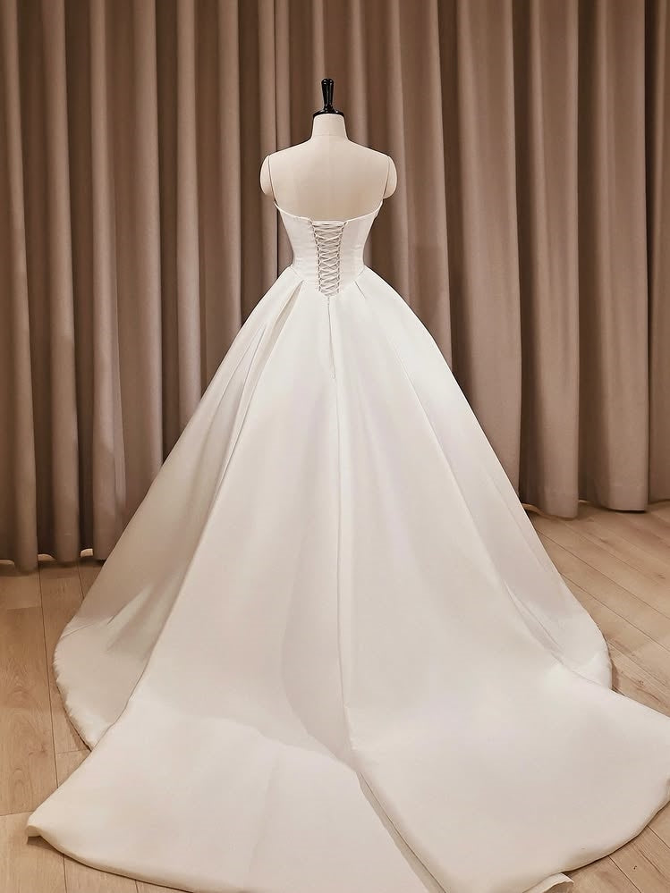 Straplesse Satin Lace Up Ball Gown Long Train Wedding Dress