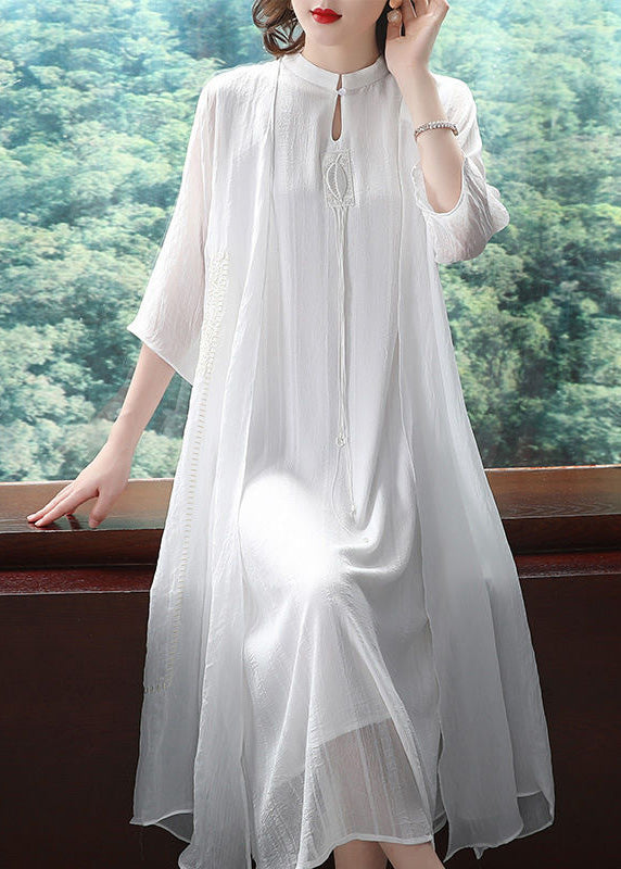 Well Tailored Dress with a Graceful Silhouette