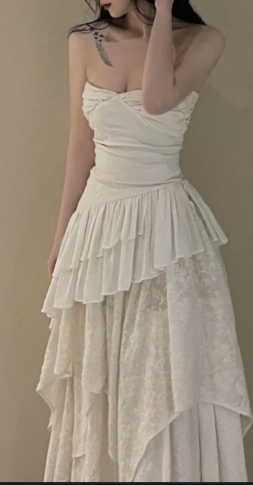Vintage Strapless Long White Lace Wedding Dress A Line Prom Dress - VelvetHem