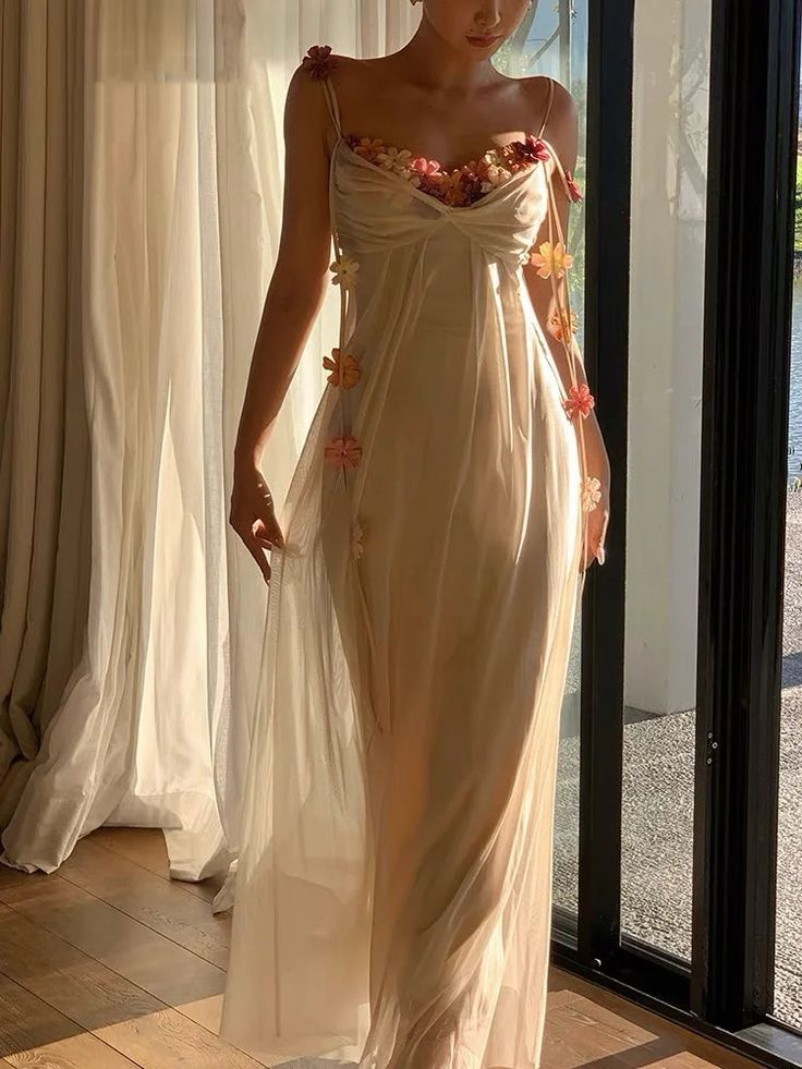 Elegant Fashion Tulle Appliques Party Dress White Prom Dress - VelvetHem