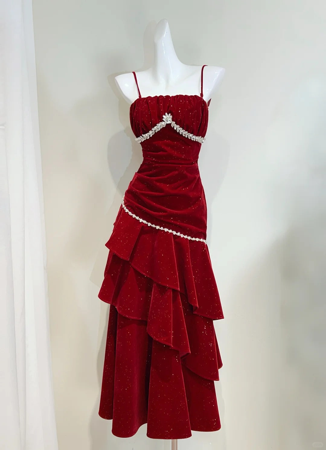 Vintage Burgundy Mermaid Spaghetti Strap Ruffle Velvet Prom Dress Evening Dress - VelvetHem