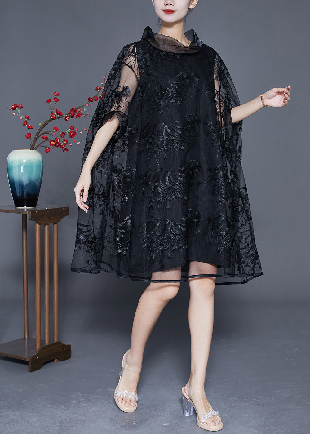 Beautifully Crafted Dress in a Classic Style