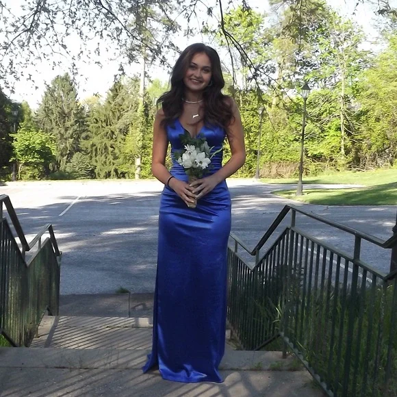 Sexy Blue Sheath Slit Prom Dress Backless Party Evening Dress - VelvetHem