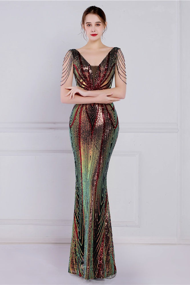 Relaxed Dress Inspired by Contemporary Streetwear Fashion