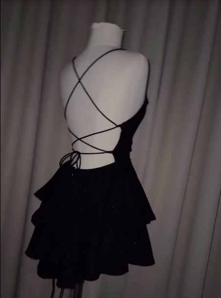 Sexy Backless Short Prom Dress Black Satin Homecoming Dress (ZD11375)