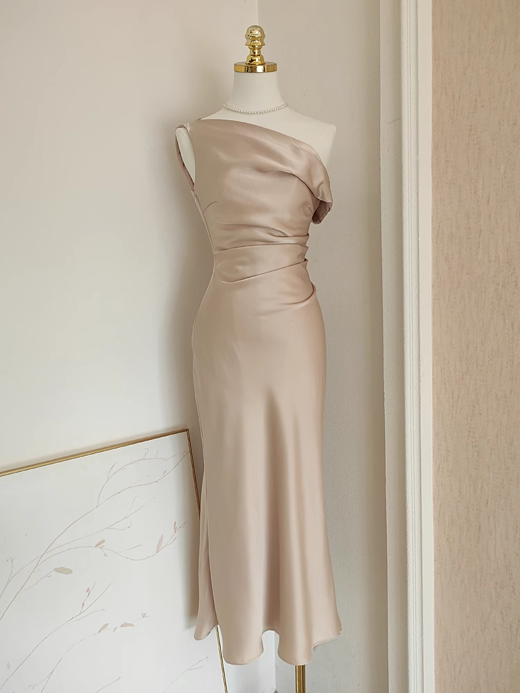 Sexy Sheath Boat Sleeveless Champagne Satin Party Dress Holiday Dresses
