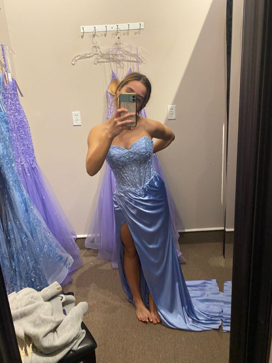 Elegant Blue Strapless Mermaid Prom Dress with Pleat - VelvetHem
