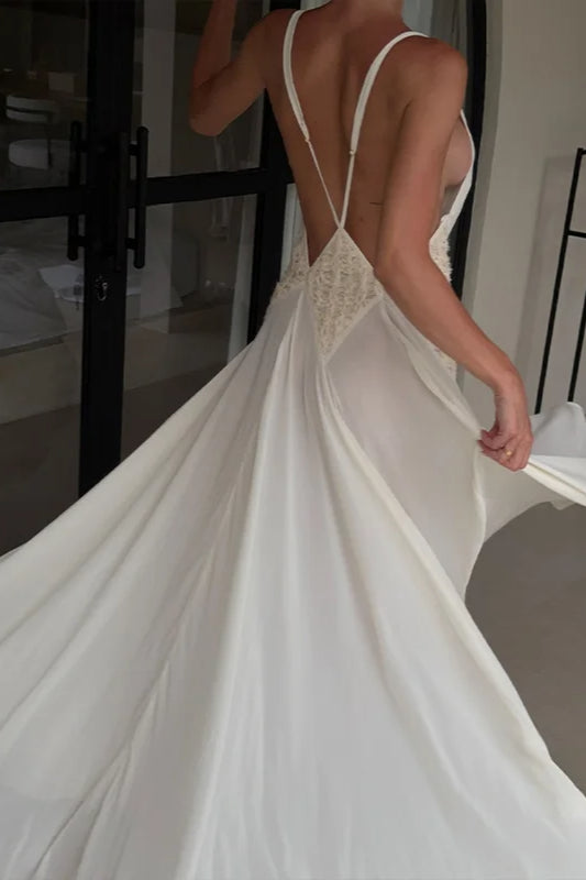 Classic Dress Inspired by Contemporary Streetwear Fashion