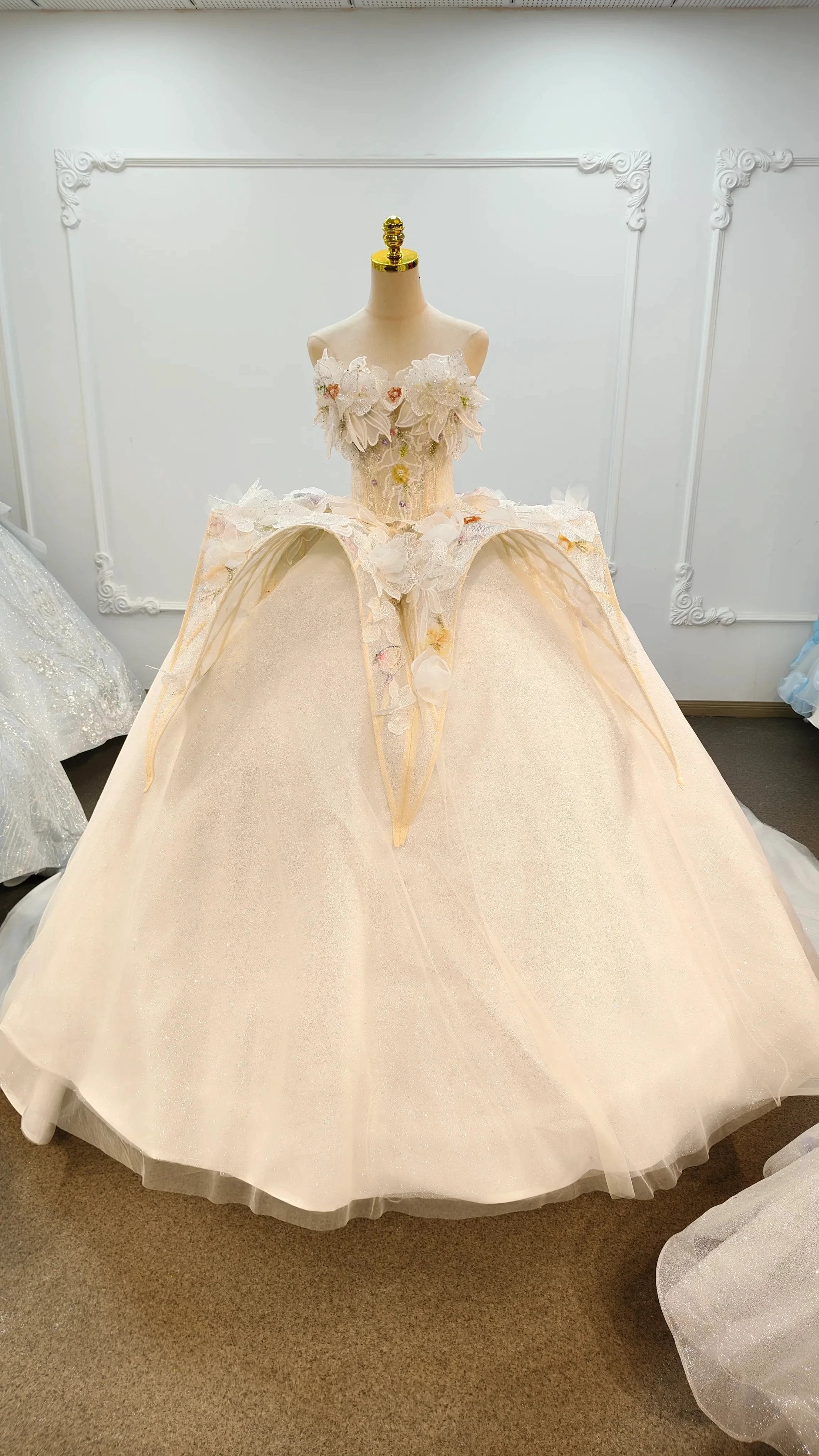 Ethereal Sweetheart Ball Gown Wedding Dress with 3D Floral Appliqués, Sequin Tulle & Corset Lace-Up Back Ye-2037 (ZD16829)