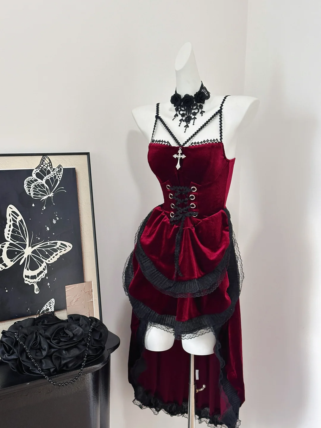 Elegant Burgundy Spaghetti Straps Velvet Lace 7th Grade Homecoming Dress Birthday Outfits