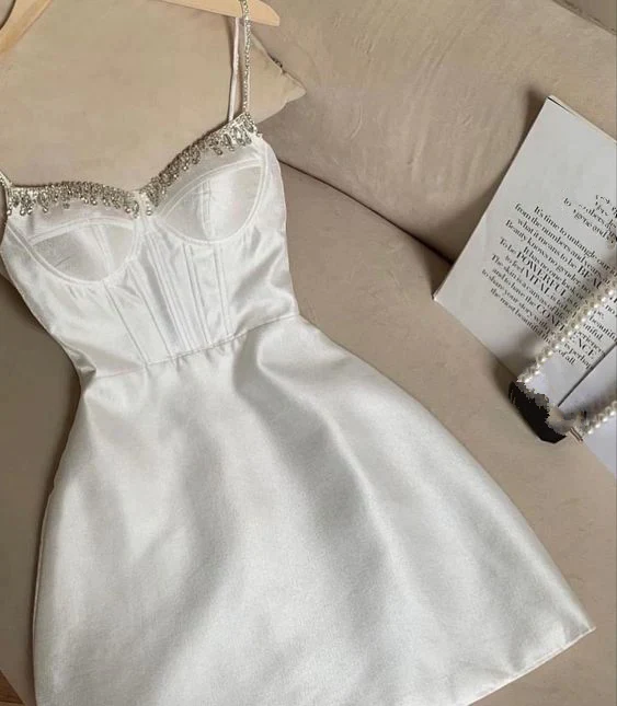 White Short Homecoming Dress Party Dresses Y4431 - VelvetHem