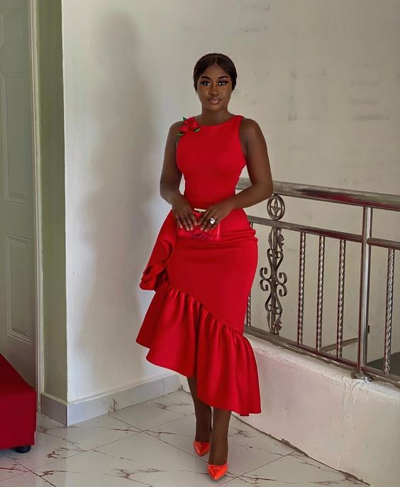 Women's Red Irregular Ruffled Round Neck Christmas Sleeveless Elegant Party Evening Dress Y4109 - VelvetHem
