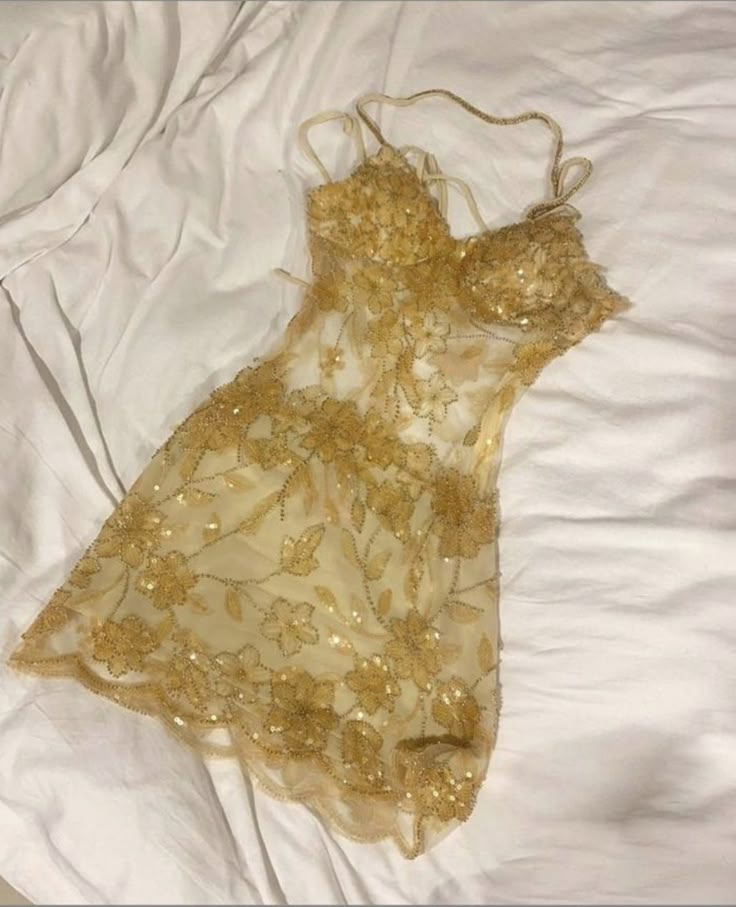 Sexy Spaghetti Straps Gold Sequin Homecoming Dress Short Cocktail Dress - VelvetHem