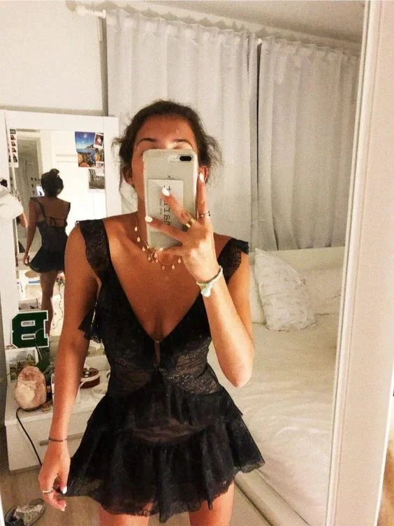 Deep V Neck Black Lace Homecoming Dress Black Party Dress (ZD12244)