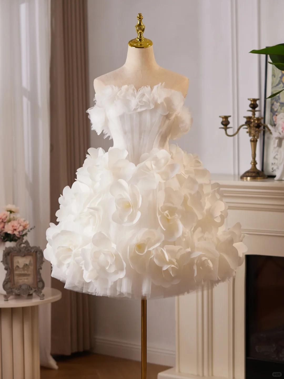 Gorgeous White Strapless Tulle 3D Flowers A Line 18th Birthday Outfits Short Homecoming Dress