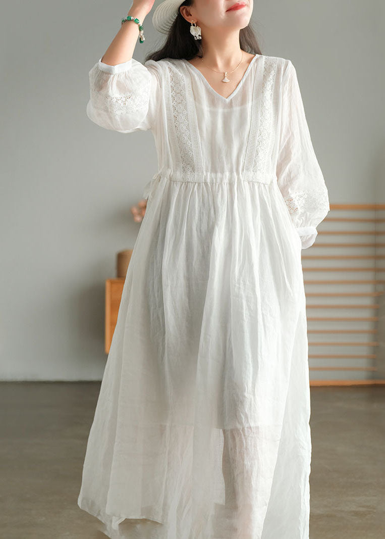 Well Tailored Dress with a Graceful Silhouette