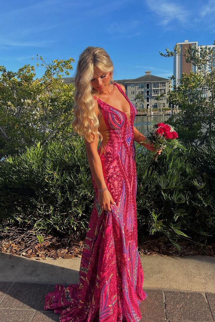 Luxurious Mermaid V Neck Fuchsia Sequins Prom Dress Formal Party Dress Evening Gown - VelvetHem