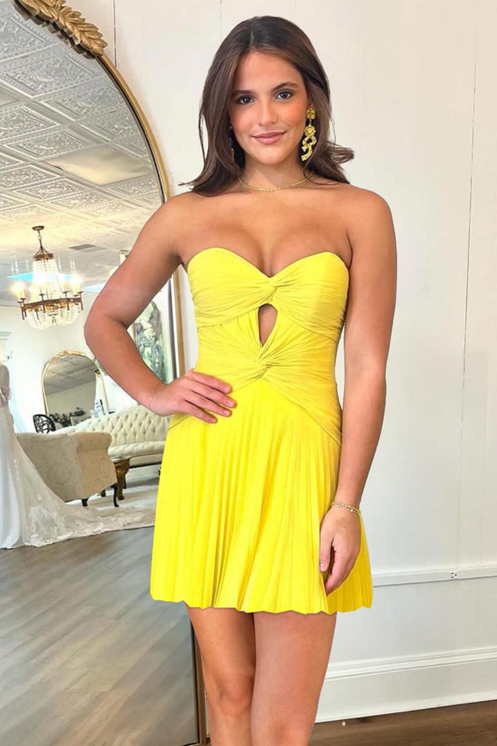 A-Line Fuchsia Homecoming Dresses Strapless Pleated Short Cocktail Dresses
