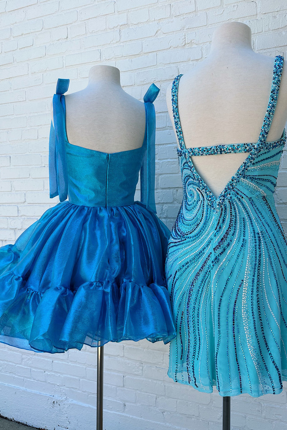 A-Line Kelly Green Homecoming Dresses Short Cocktail Dresses with Bow