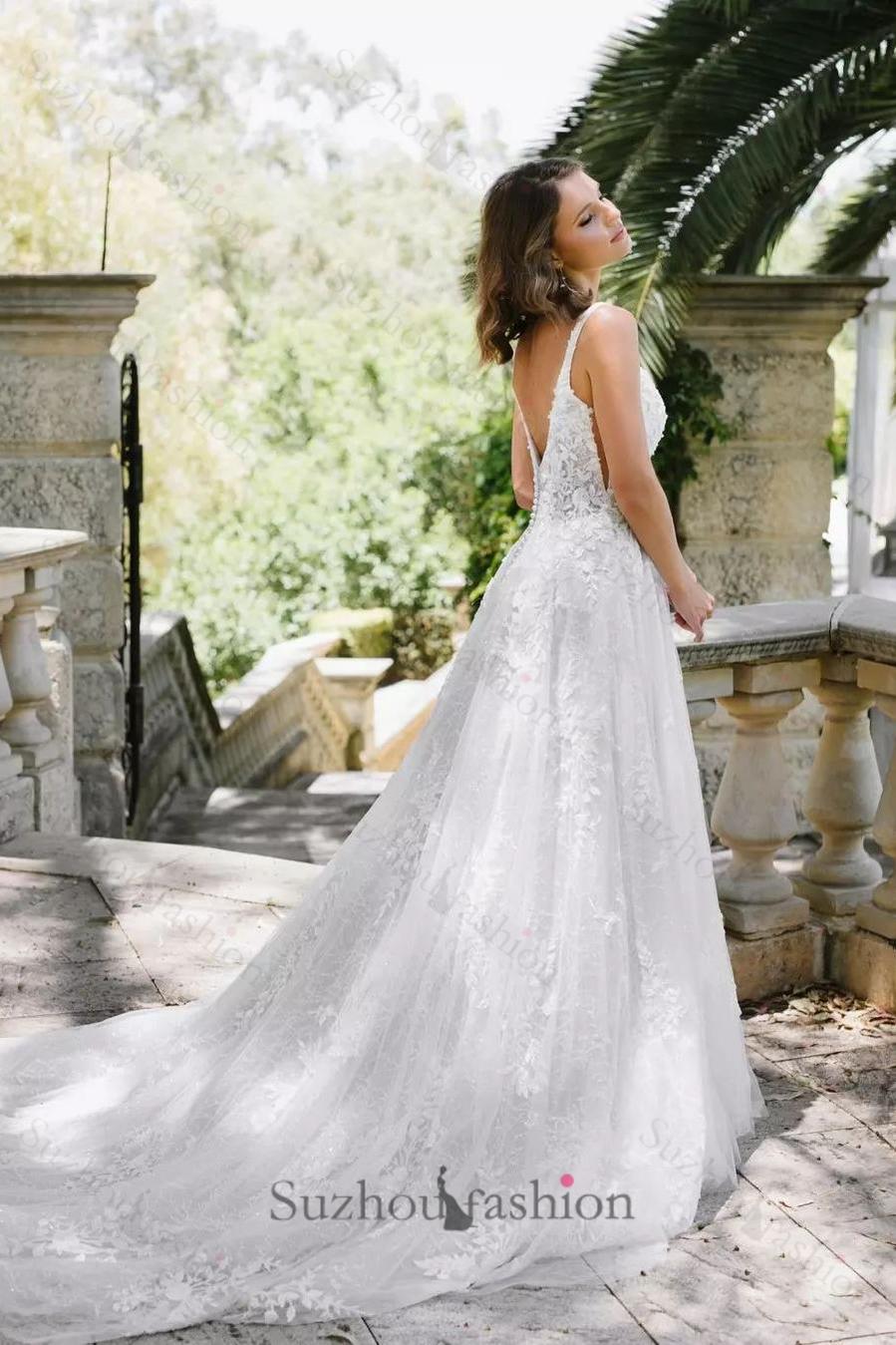 A Line Lace Scoop Sleeveless White Beach Wedding Dress Long Bridal Gown With Appliques