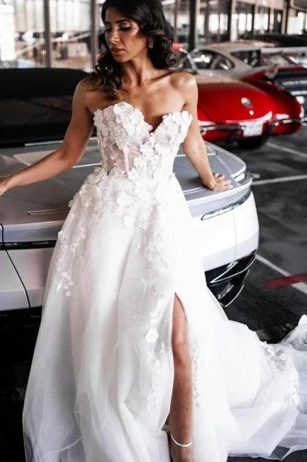 A-Line Tulle Sleeveless Floor-Length Sweetheart Split Front Wedding Dresses with Appliques (ZD15732) - VelvetHem