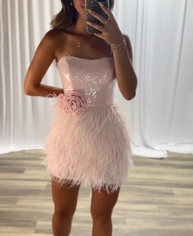 Classy Pink Bodycon Strapless Sequin Short Homecoming Dress Cocktail Dress With Feathers