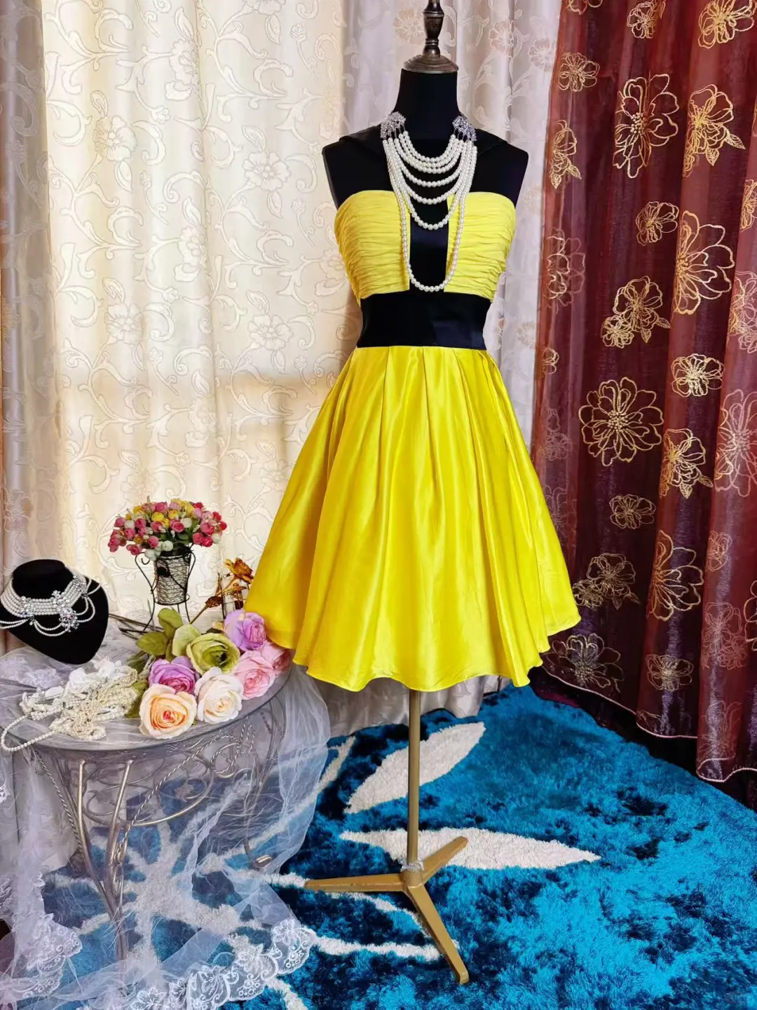 Fashion Yellow Black Splicing A Line Short Party Dress Formal Graduation Homecoming Dress - View 3 | VelvetHem