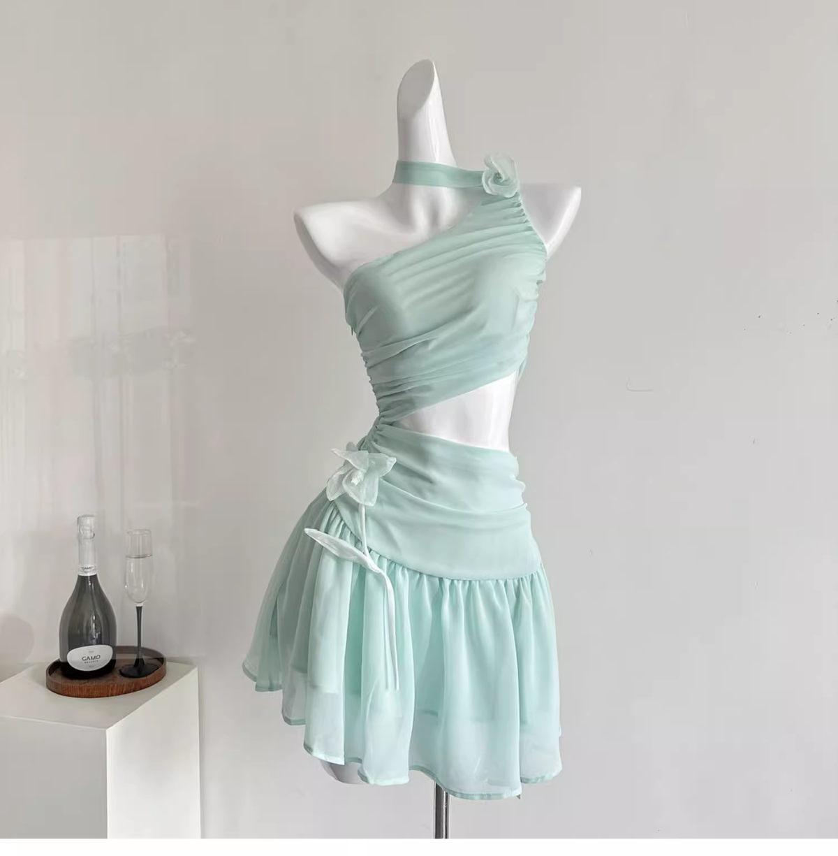 Sexy Green One Shoulder A Line Vacation Dress Mini Party Gown - VelvetHem