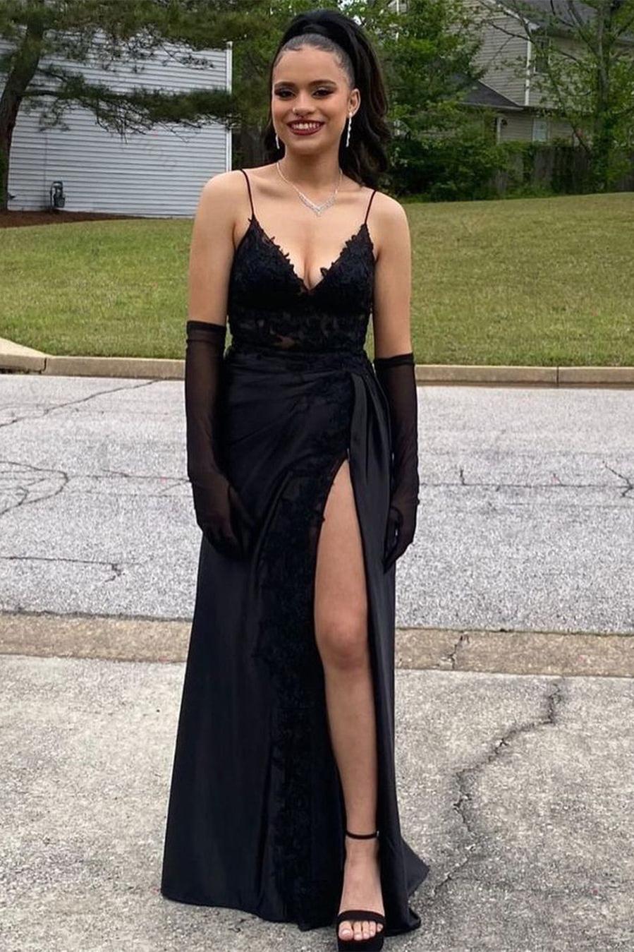 Amazing Long Black V-neck Spaghetti Straps Lace Sleeveless Prom Dresses With Split