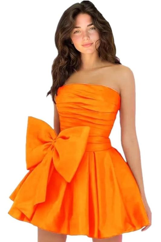 Amazing Sleeveless Pleats Short Homecoming Dresses with Bow
