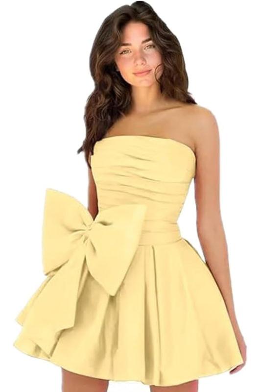 Amazing Sleeveless Pleats Short Homecoming Dresses with Bow