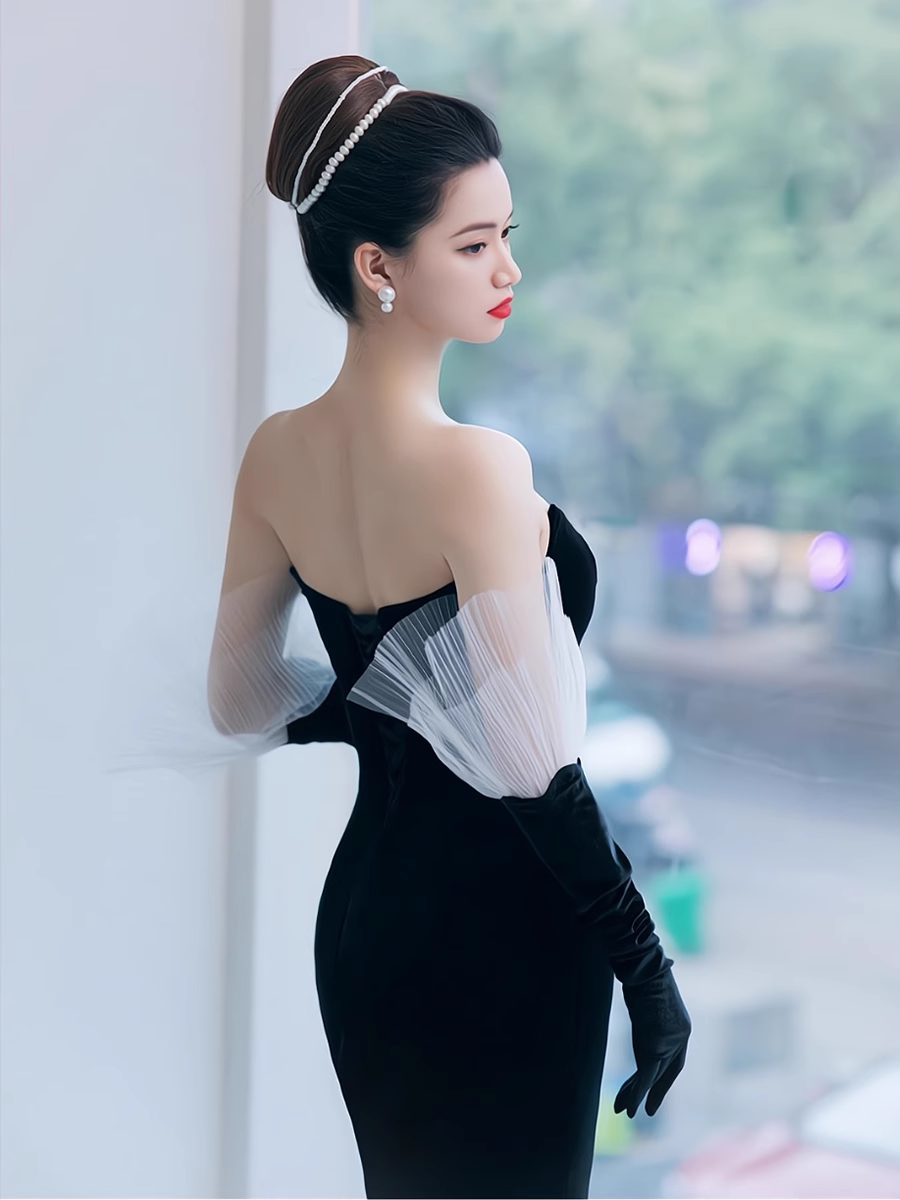 Mermaid Sleeveless Black Tulle Velvet Prom Dress