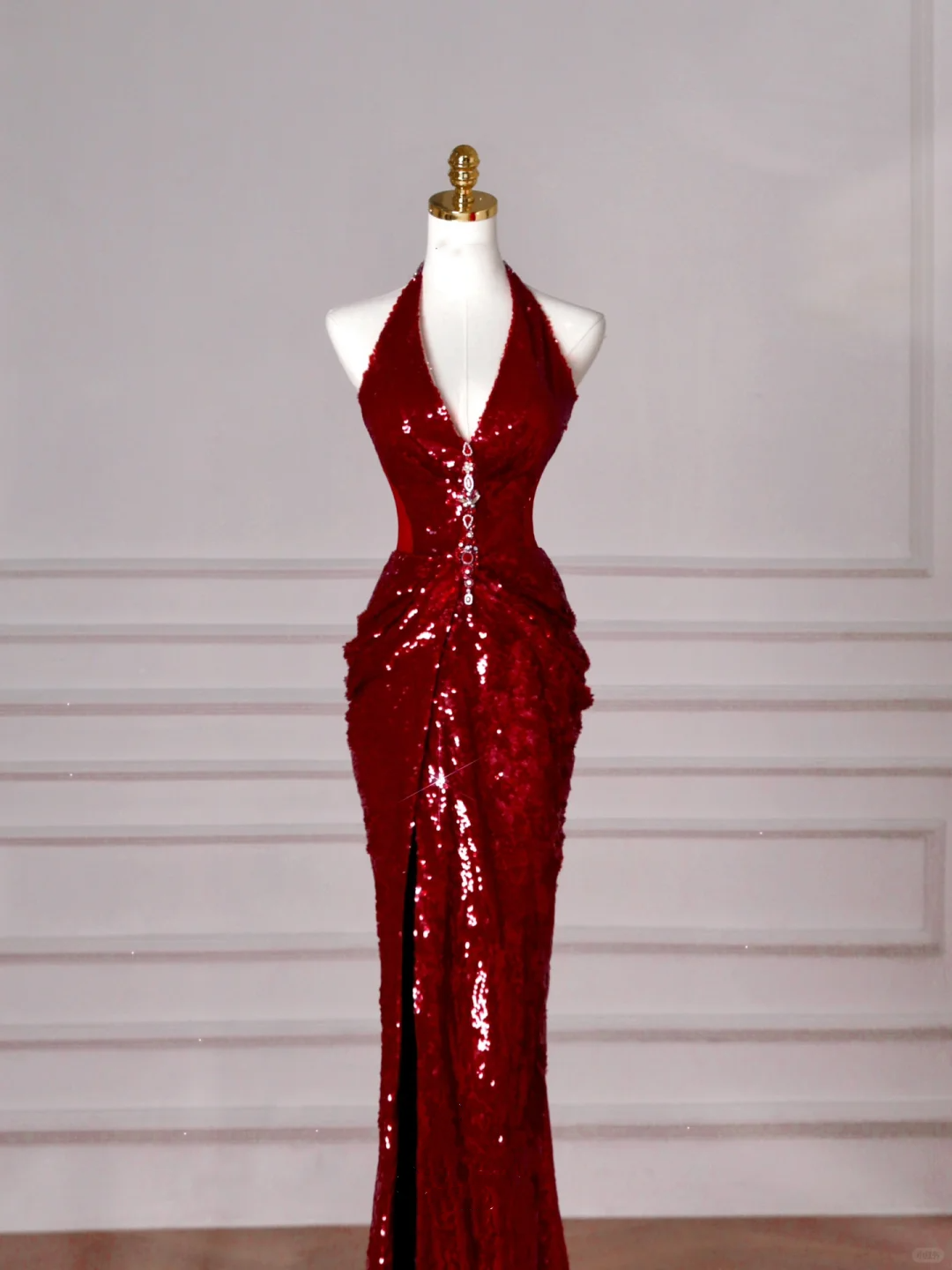 Sexy Burgundy Sequins Halter V Neck Evening Dress Backless Mermaid Evening Dress Y8628