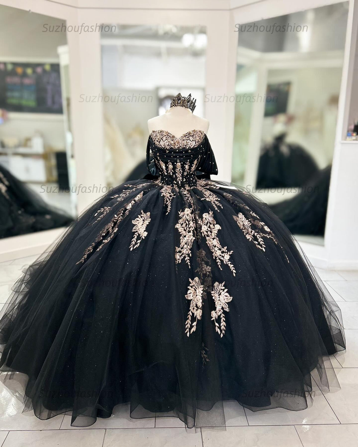 Ball Gown Off Shoulder Sleeveless Pleated Beaded Gold Appliques Bow Knot Lace Up Balck Tulle Quinceanera Dress Birthday Party Dress For Sweet 16