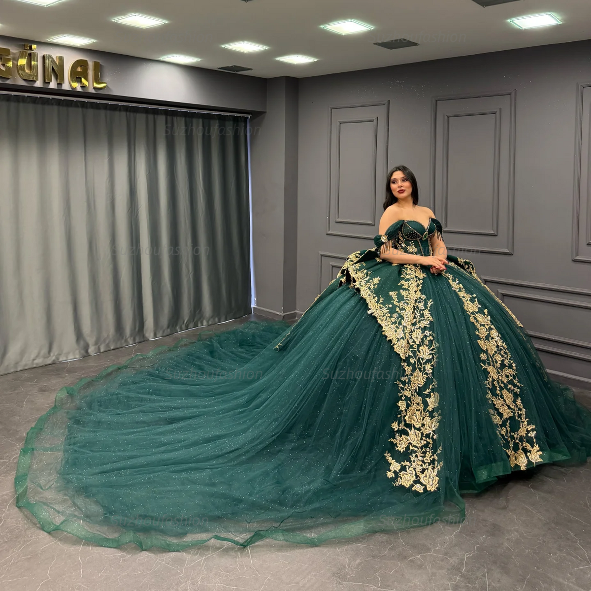 Ball Gown Off Shoulder Sleeveless Pleated Gold Sequins Beaded Crystal Glitter Dark Green Tulle Quinceanera Dress Closet Big Bow Knot Birthday Party Dress For Sweet 16