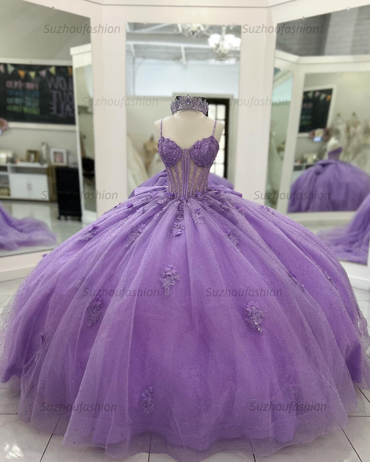 Ball Gown Sweetheart Neck Spaghetti Straps Sleeveless Beaded 3D Flower Appliques Pleated Bow Knot Sparkly Lilac Tulle Quinceanera Dress Princess Birthday Party Dress For Sweet 16